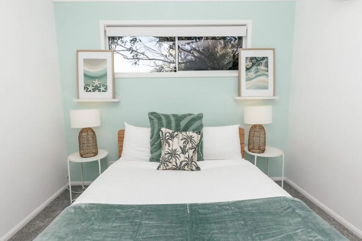 Breezy Beach House - Private Pool Yaroomba Holiday home