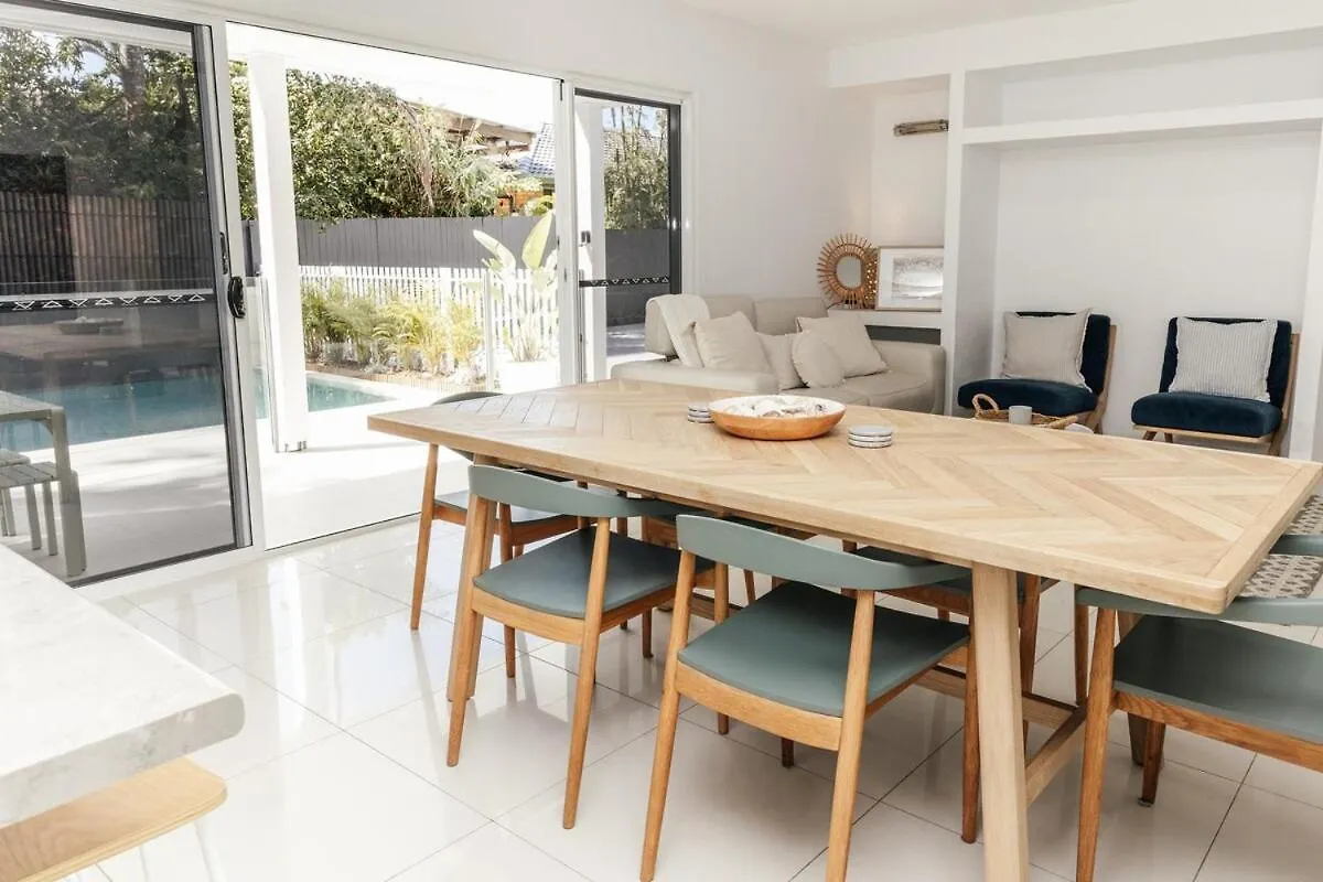 Holiday home Breezy Beach House - Private Pool Yaroomba